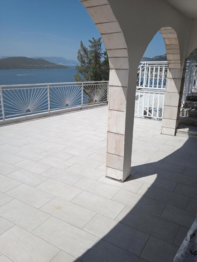 Apartment And Rooms Barbaric Neum Bagian luar foto