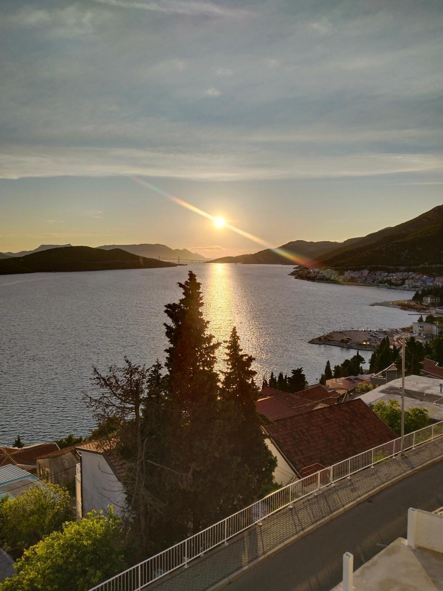 Apartment And Rooms Barbaric Neum Bagian luar foto