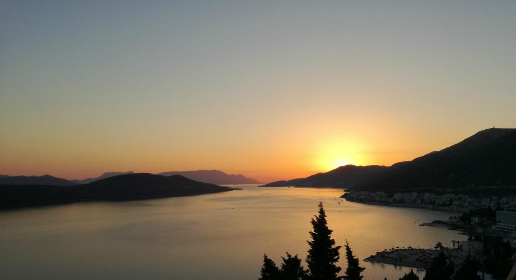 Apartment And Rooms Barbaric Neum Bagian luar foto