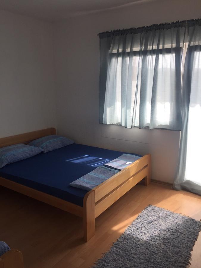 Apartment And Rooms Barbaric Neum Bagian luar foto