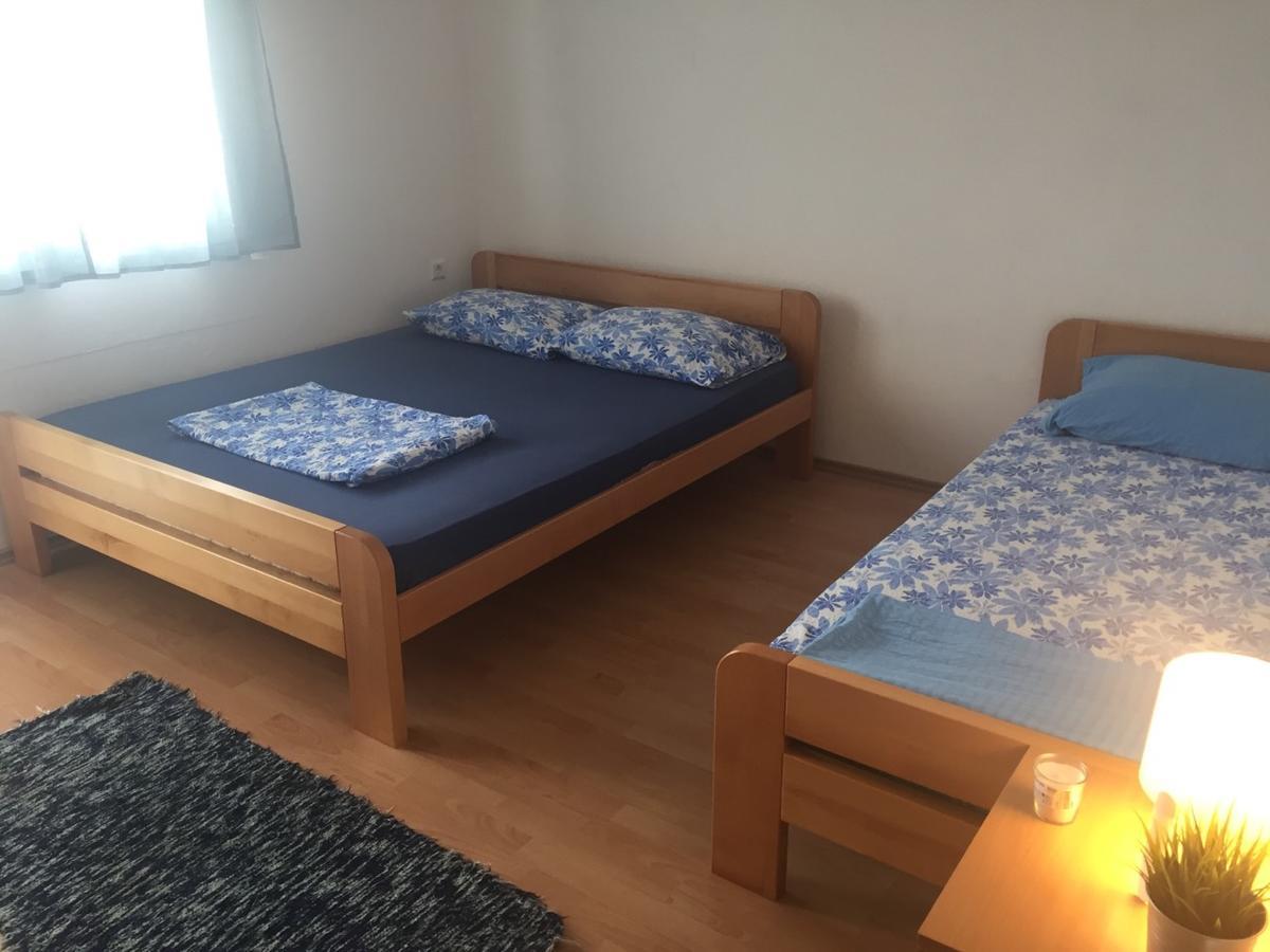 Apartment And Rooms Barbaric Neum Bagian luar foto