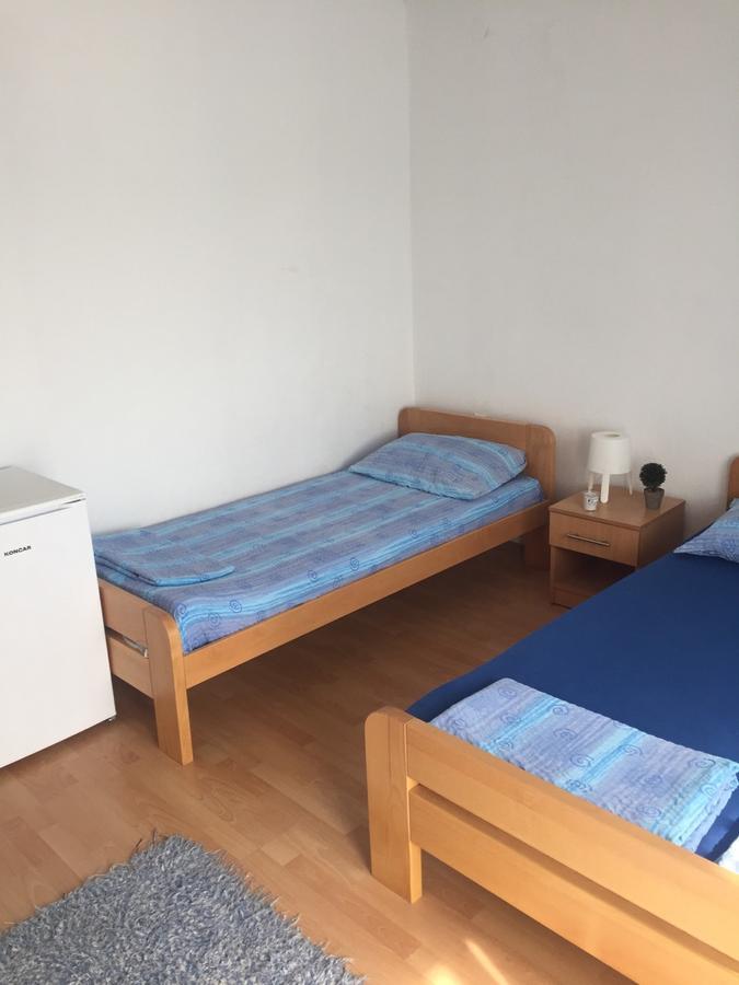 Apartment And Rooms Barbaric Neum Bagian luar foto
