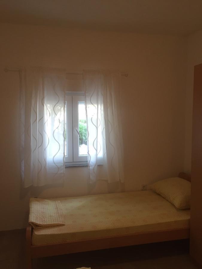 Apartment And Rooms Barbaric Neum Bagian luar foto