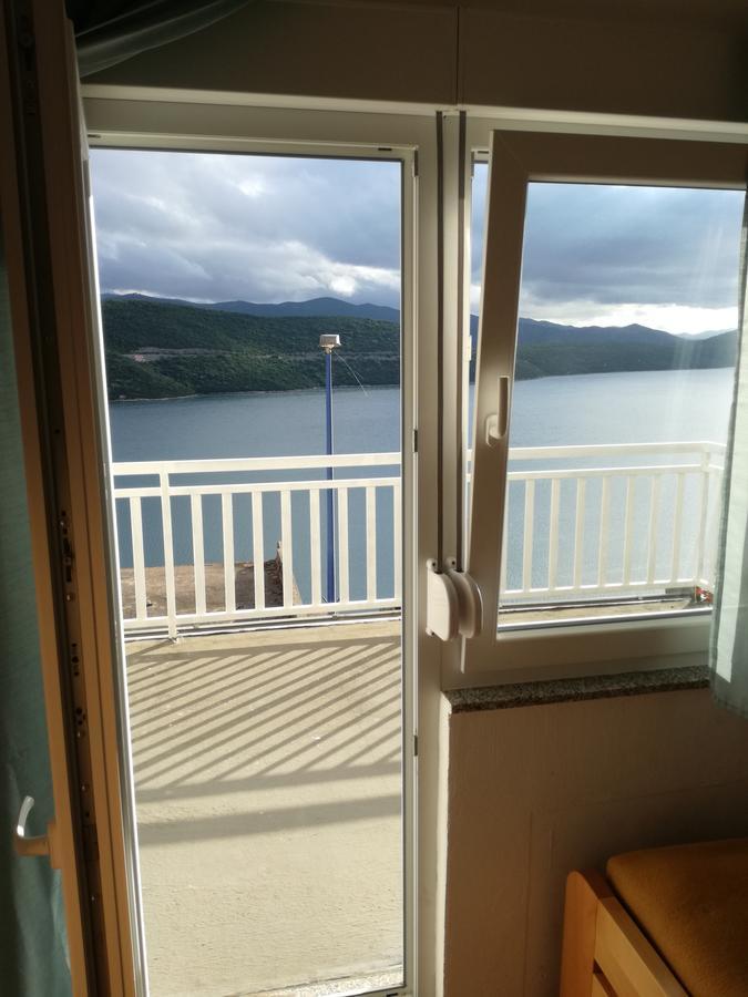 Apartment And Rooms Barbaric Neum Bagian luar foto