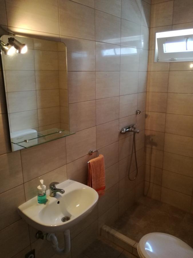 Apartment And Rooms Barbaric Neum Bagian luar foto