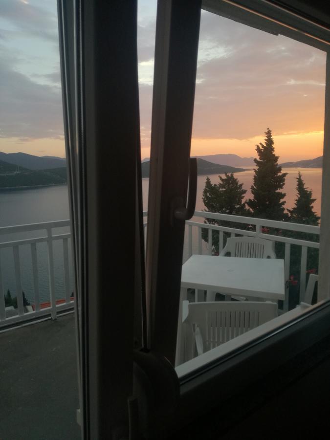 Apartment And Rooms Barbaric Neum Bagian luar foto