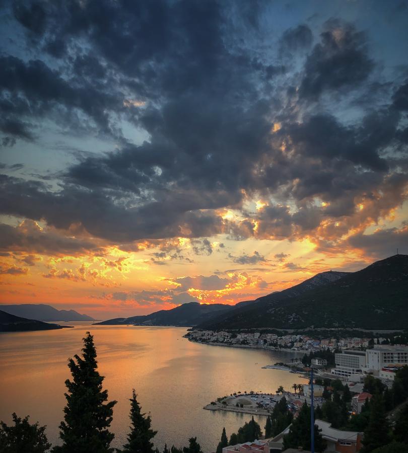 Apartment And Rooms Barbaric Neum Bagian luar foto