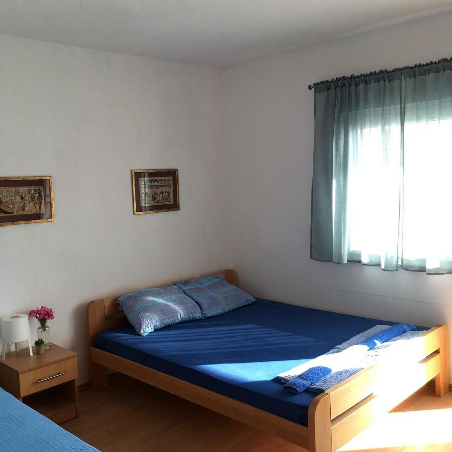 Apartment And Rooms Barbaric Neum Bagian luar foto